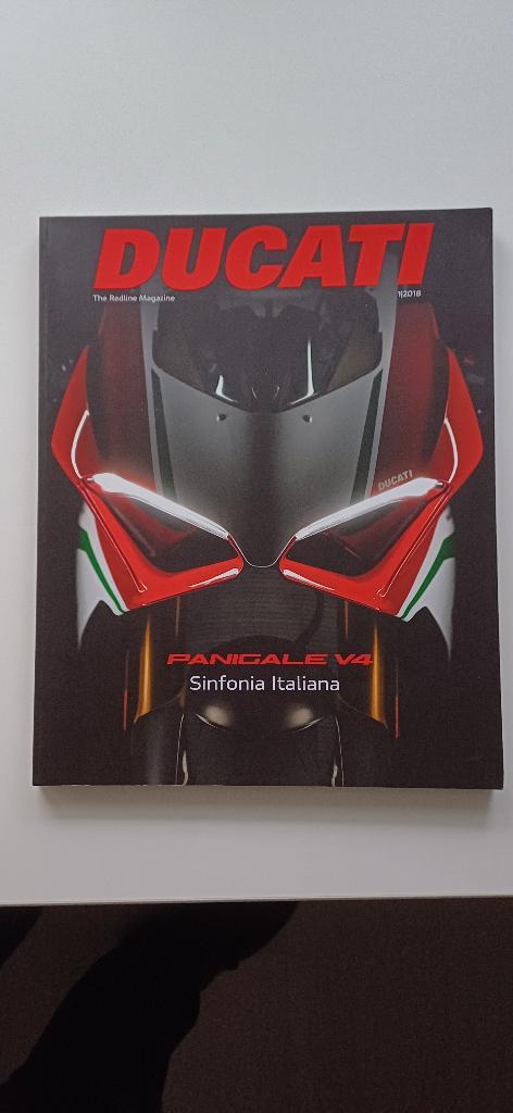 Ducati Panigale V4 boek 2018, Ophalen of Verzenden, Ducati
