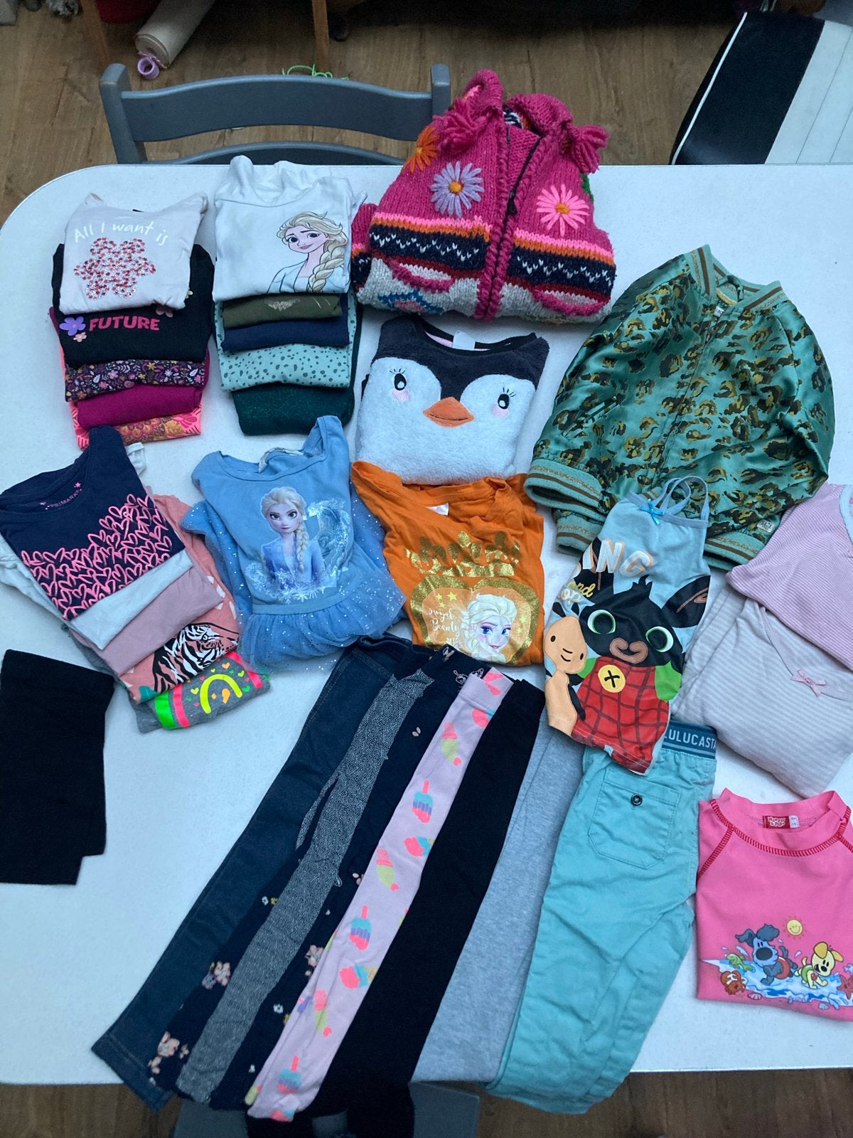 Groot kledingpakket meisjes maat 98/104 - Ideaal voor herfst, Ophalen of Verzenden, Gebruikt, Maat 98