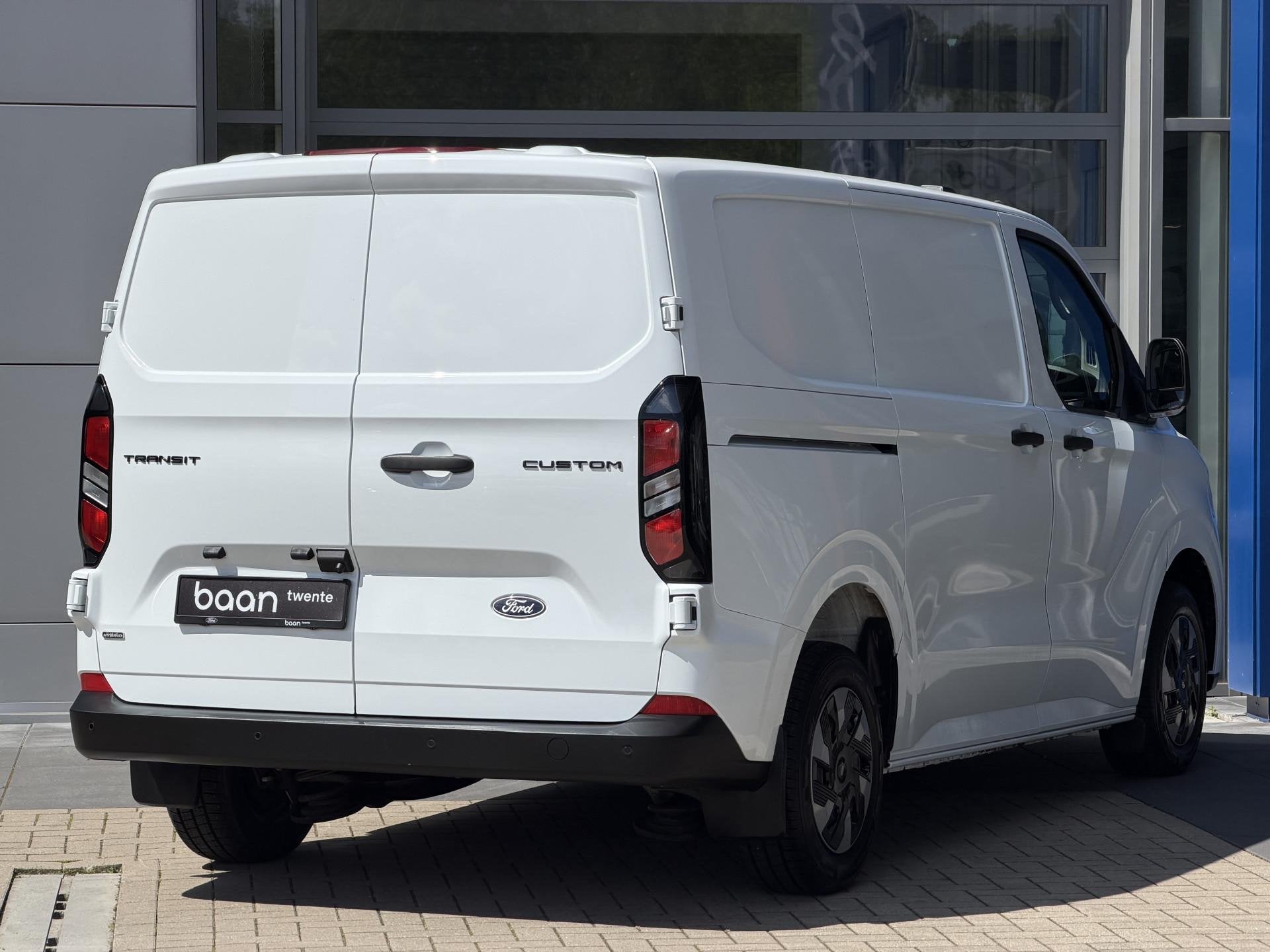 Ford Transit Custom 320 2.5 PHEV L1H1 Trend | Incl. BPM | Ad, Auto's, 12 maanden, Gebruikt, Zwart, 4 cilinders