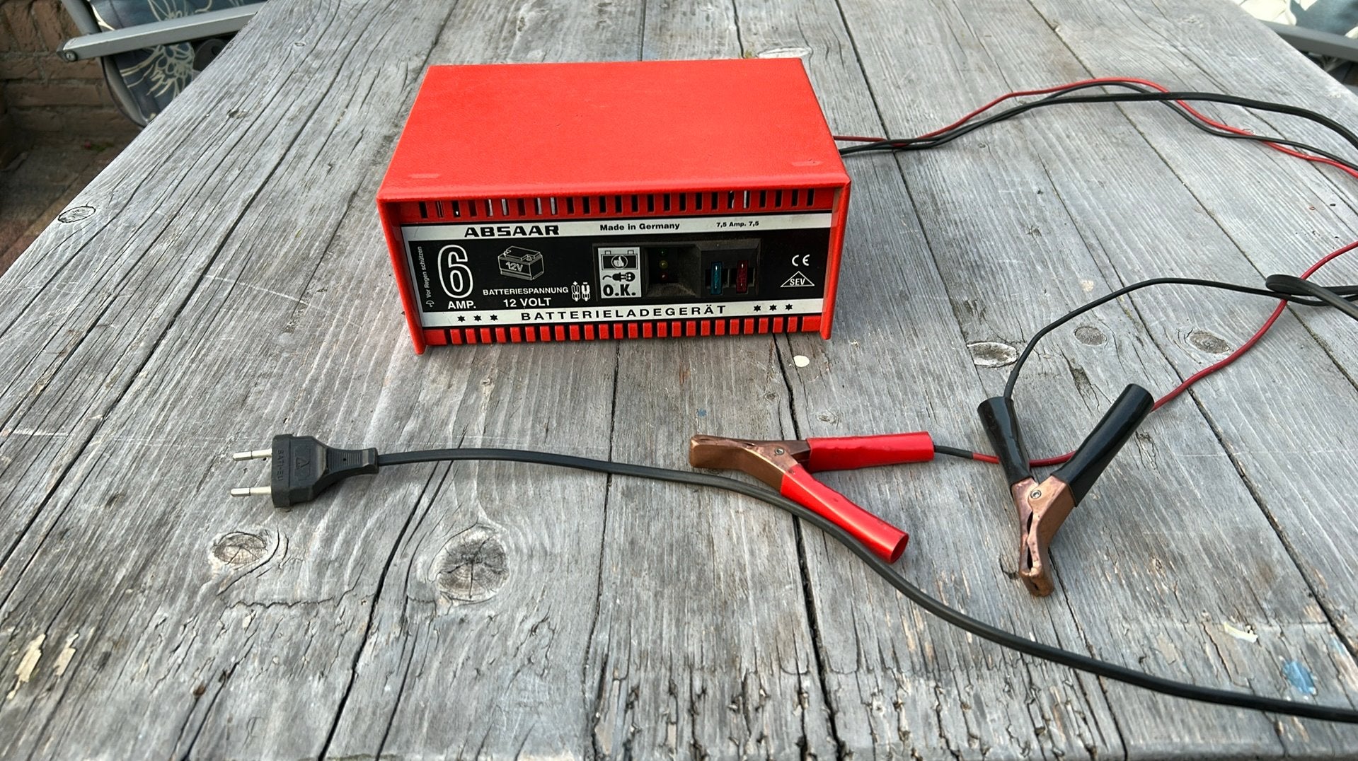 Absaar acculader 12Volt, 6 ampere, Auto-onderdelen, Ophalen of Verzenden, Gebruikt