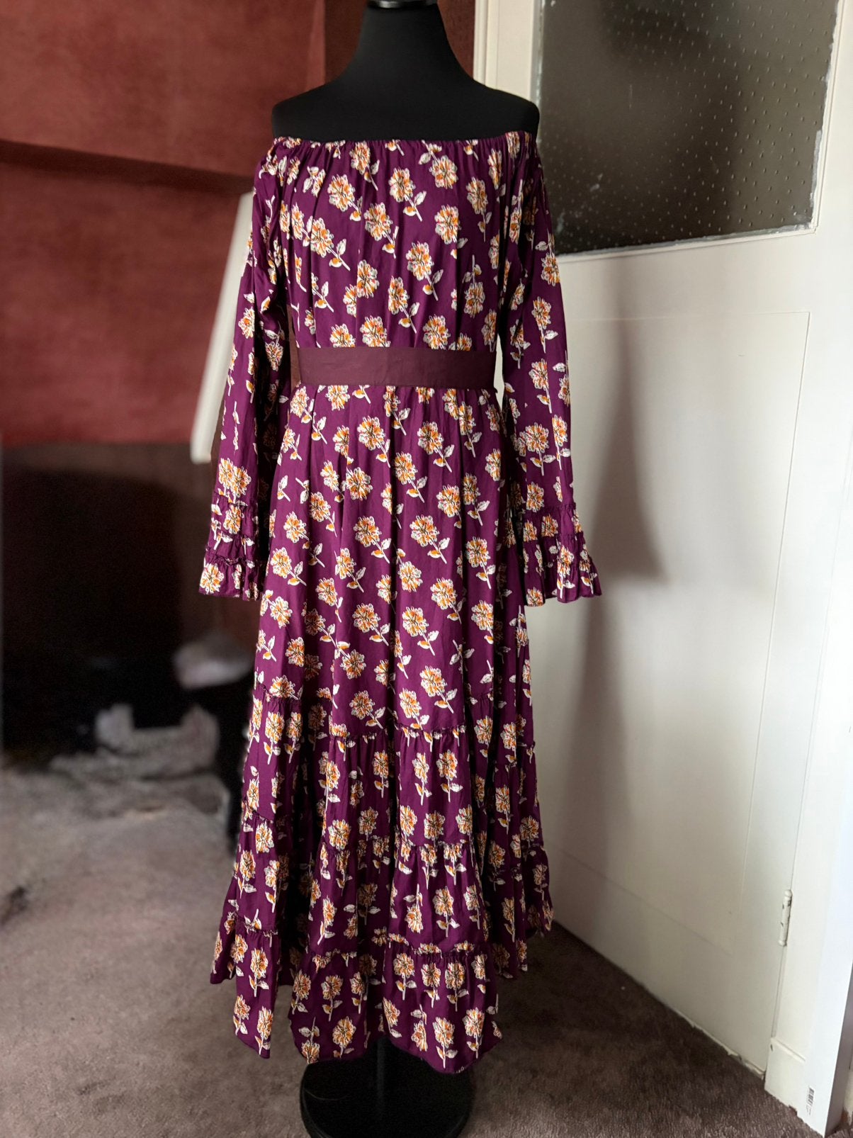 Two sisters jurk zonder ceintuur, Kleding | Dames, Ophalen of Verzenden, Zo goed als nieuw, Onder de knie
