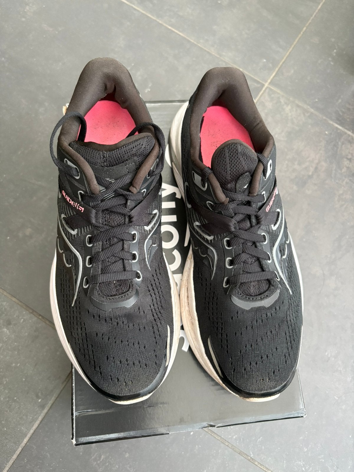 Hardloop schoen saucony S10810-05 guide 16 8.5, Gebruikt, Hardloopschoenen, Hardlopen, Saucony
