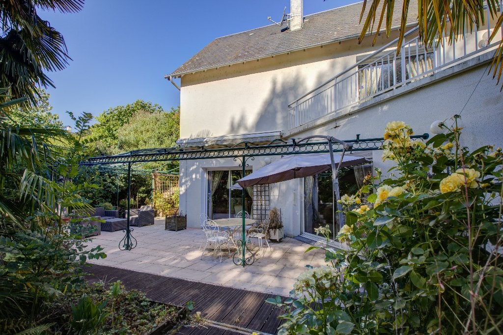 Huis aan de Dordogne met binnenzwembad - Argentat, Frankrijk, Huizen en Kamers, 250 m², Frankrijk, Woonhuis, Stad
