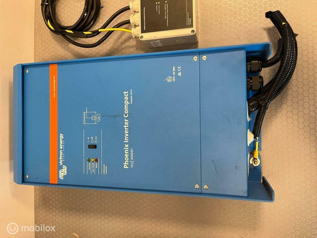 Victron Energy omvormer set / 12v / 2000w / businrichting, Auto diversen, Ophalen of Verzenden