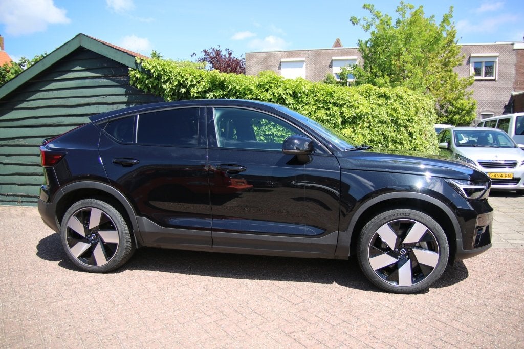 Volvo C40 Recharge Ultimate 69 kWh (bj 2023, automaat), Auto's, Volvo, 12 maanden, 0 cilinders, Zwart, 82 kWh