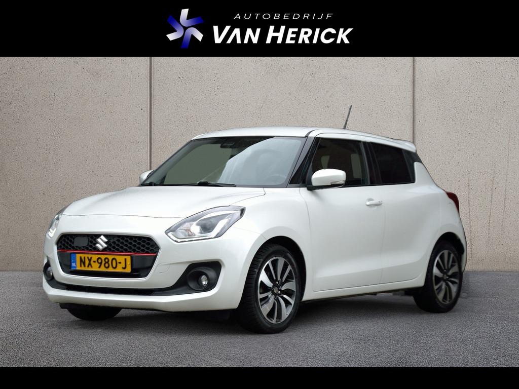 Suzuki Swift 1.0 Stijl Smart Hybrid 112PK | Xenon | Camera |, Voorwielaandrijving, Stof, Gebruikt, 850 kg