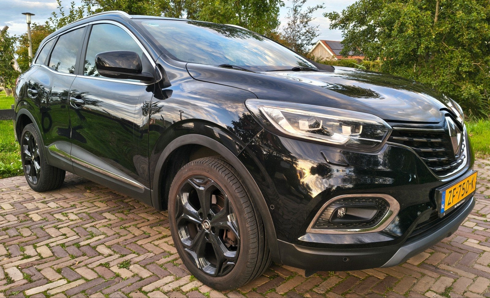 Renault Kadjar 1.3TCe Black Edition 160pk EDC GPF 2019 Zwart, 15 km/l, 4 cilinders, 715 kg, 1337 kg