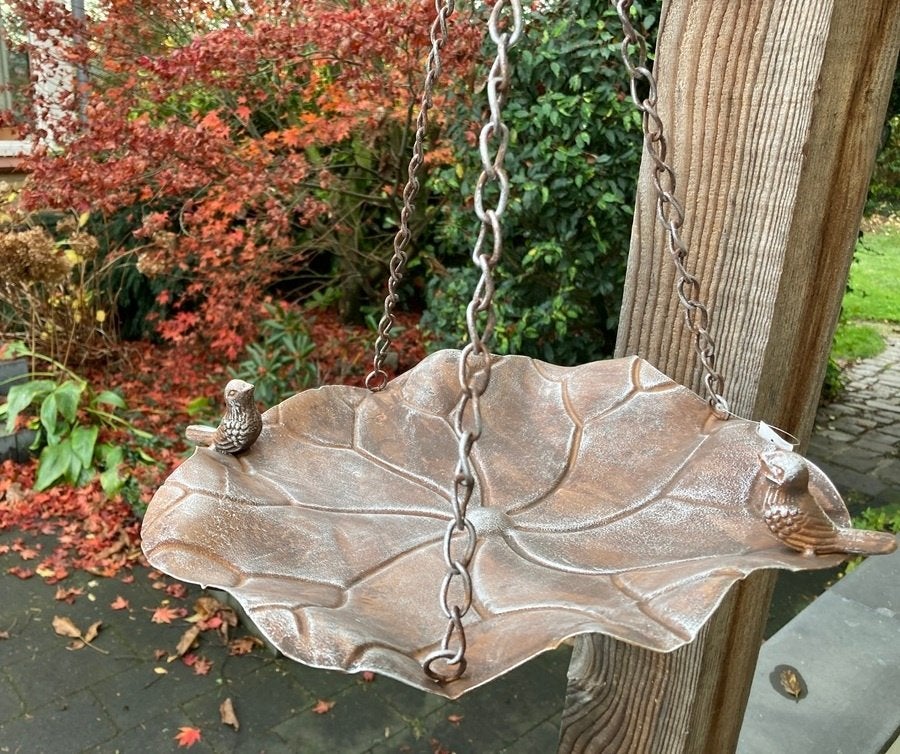 VOGELVOEDERBAK - VOGELBADJE MET 2 VOGELTJES HANGENDE METAAL, Tuin en Terras, Vogelhuisjes en Vogelbaden, -, -, Nieuw, Ophalen of Verzenden