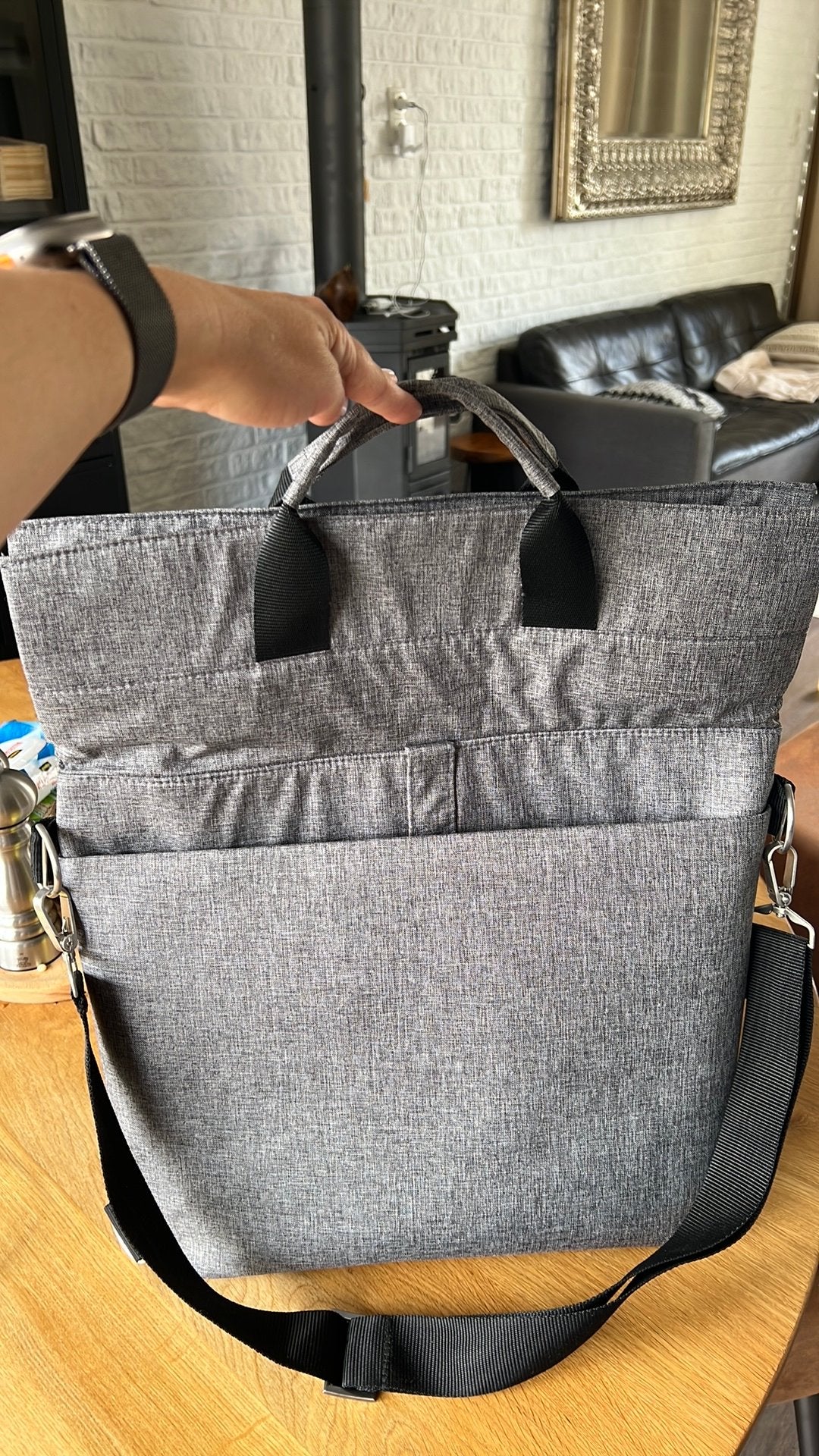 baby bag and changing table Thule, Meerdere vakken, 15 inch, Grijs, Ophalen of Verzenden