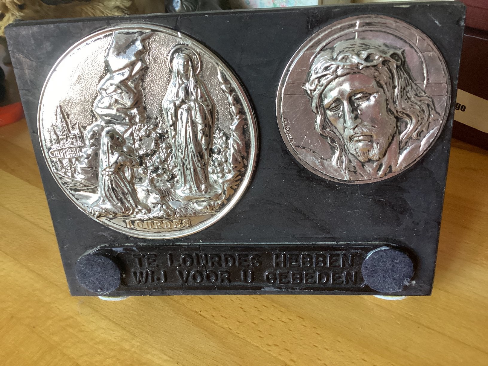 Jezus / verschijning Maria Lourdes zilvertin .. steen, Antiek en Kunst, Ophalen of Verzenden