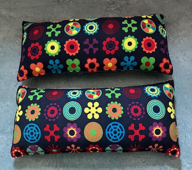 Vrolijke & Fleurige kussens met bloemenprint :), Ophalen, Zo goed als nieuw, Minder dan 150 cm, Stof