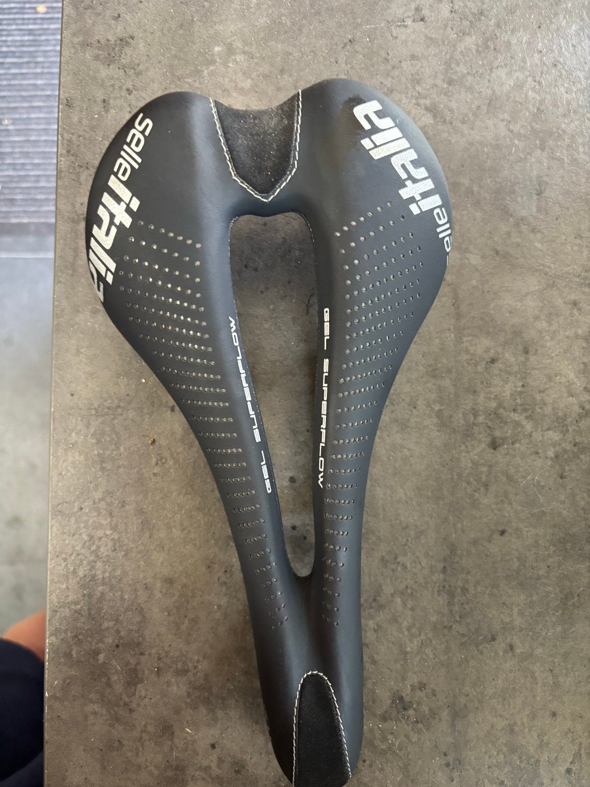 Selle Italia Max SLR Gel Superflow Zadel  noeuw 154 mm, Fietsen en Brommers, Fietsonderdelen, Gebruikt, Kunststof, Ophalen of Verzenden