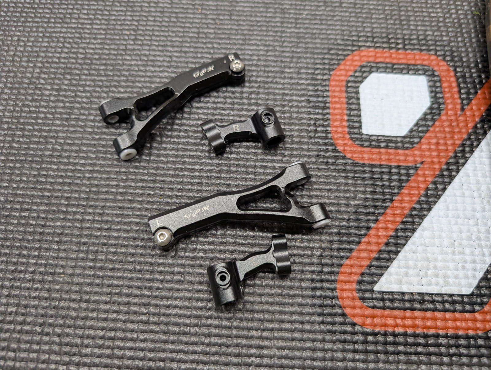 Arrma Infraction 6S alu GPM front upper suspension arms, Ophalen of Verzenden, Nieuw, Overige schalen, Onderdeel