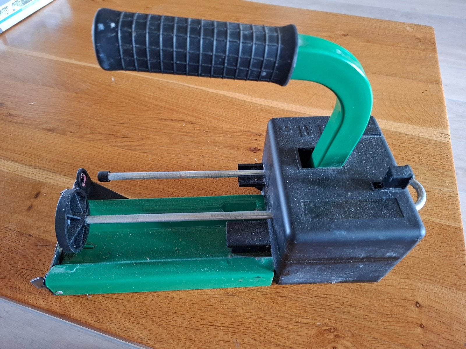 Doseerpistool voor 2 componenten renovatiepasta of plamuur, Ophalen of Verzenden, Zo goed als nieuw, Overige typen, Overige merken