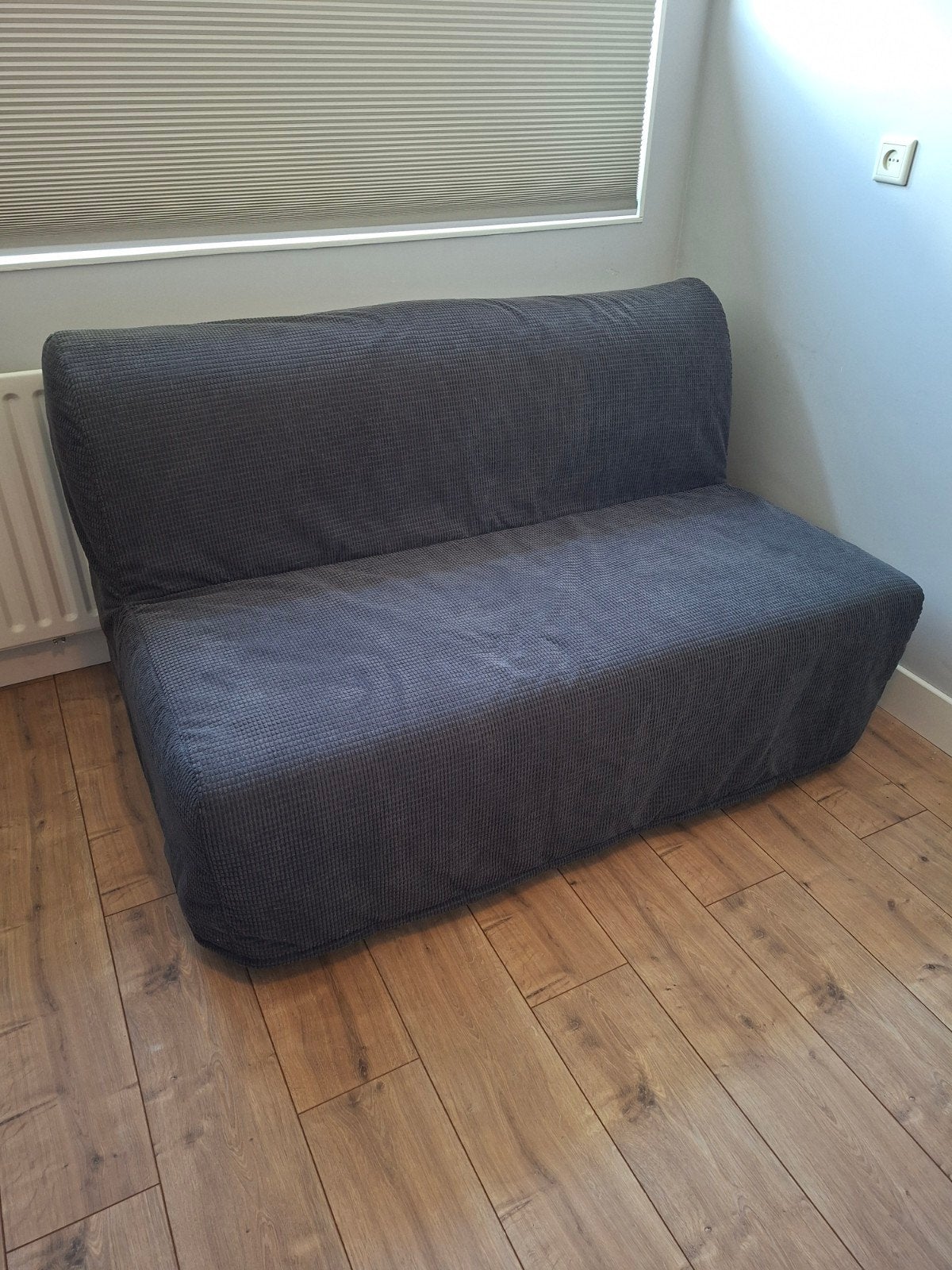 Ikea LYCKSELE LÖVÅS 2-zits slaapbank Vansbro donkergrijs, Huis en Inrichting, Ophalen, Zo goed als nieuw, Tweepersoons, Grijs