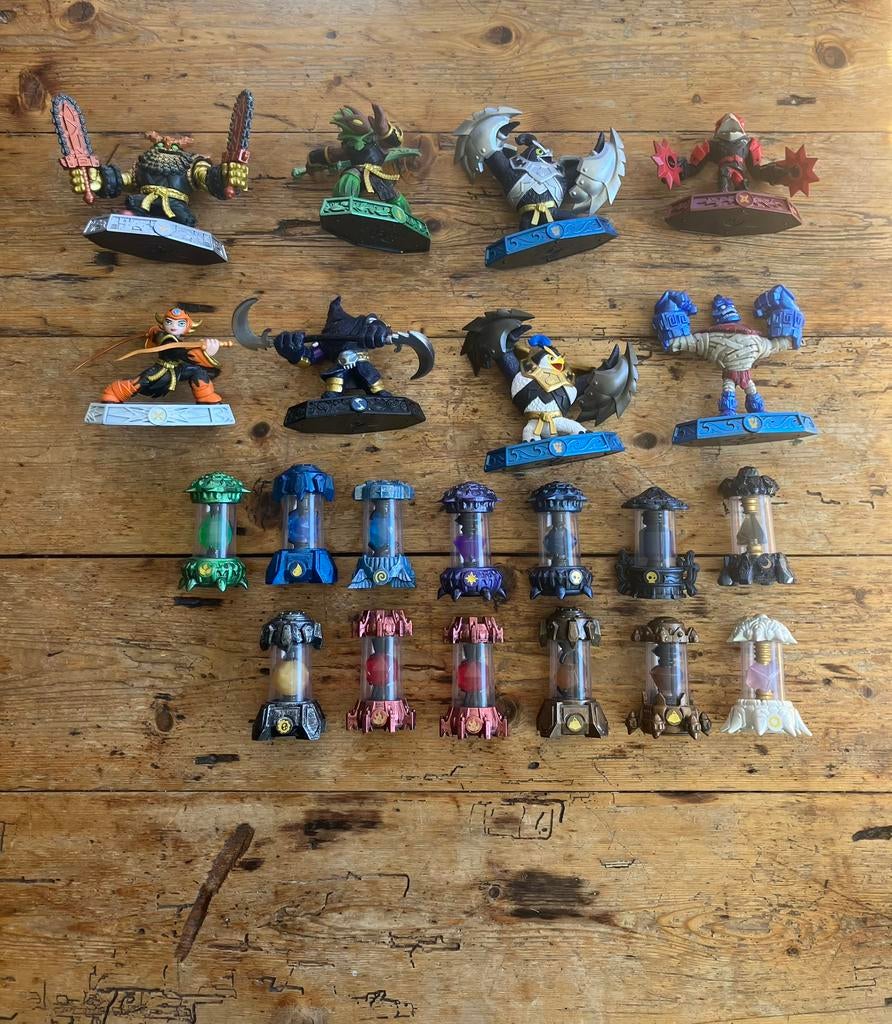 Skylanders imaginators sensei + crystals verzameling, Spelcomputers en Games, Games | Nintendo Wii, Zo goed als nieuw, Ophalen