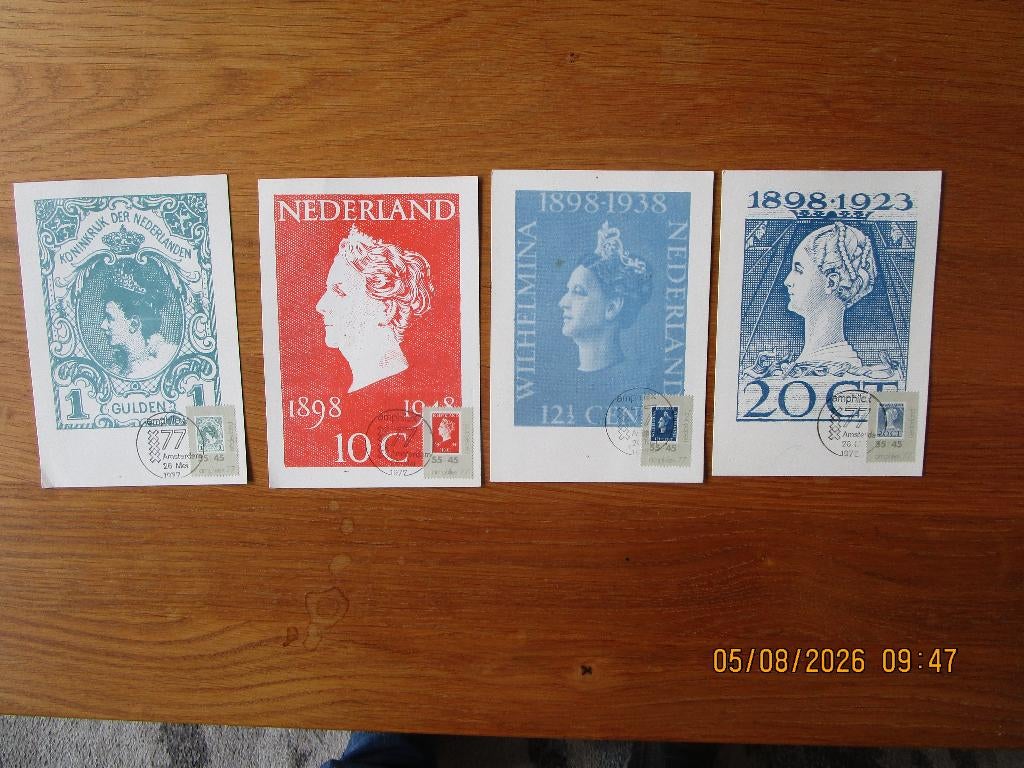 4 kaarten met postzegels., Ophalen of Verzenden, Na 1940, Gestempeld