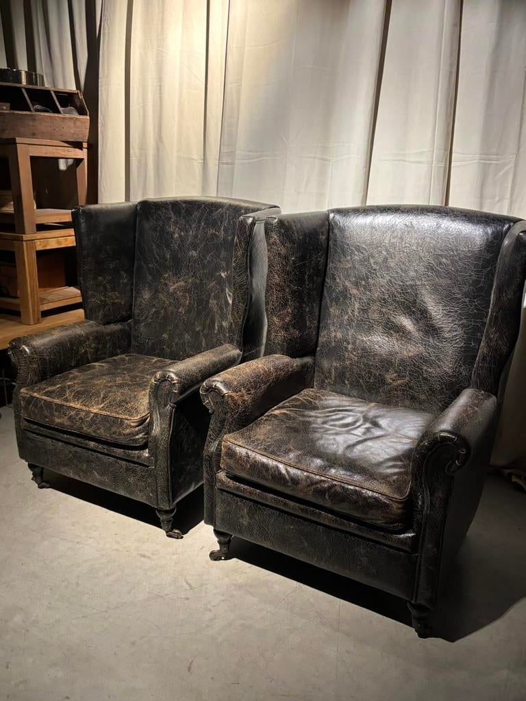 Vintage Look Zwarte Leren Oorfauteuils van Rofra Zgan, Klassiek Stijlvol stoer, Zo goed als nieuw, Rofra, 50 tot 75 cm