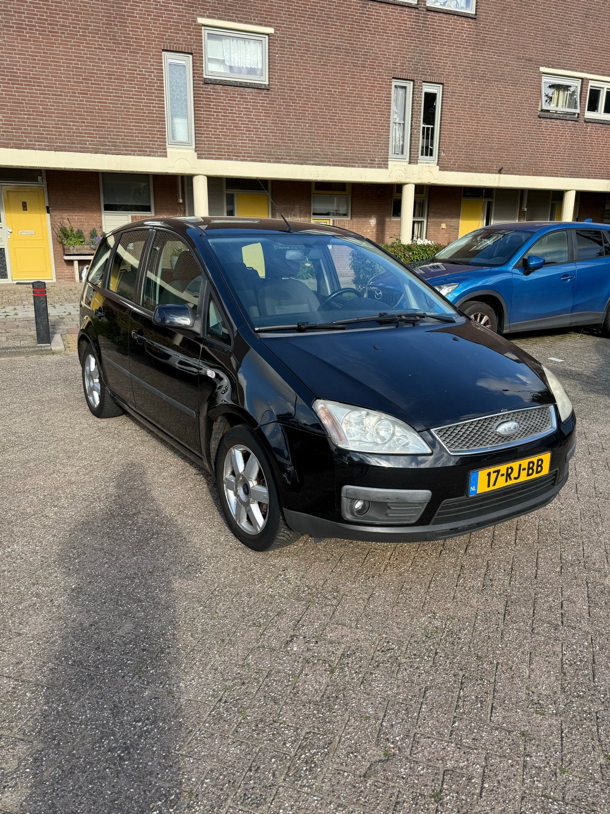 Ford C-Max 1.6 74KW 2005 Zwart, Auto's, Ford, Voorwielaandrijving, 1596 cc, Stof, Zwart