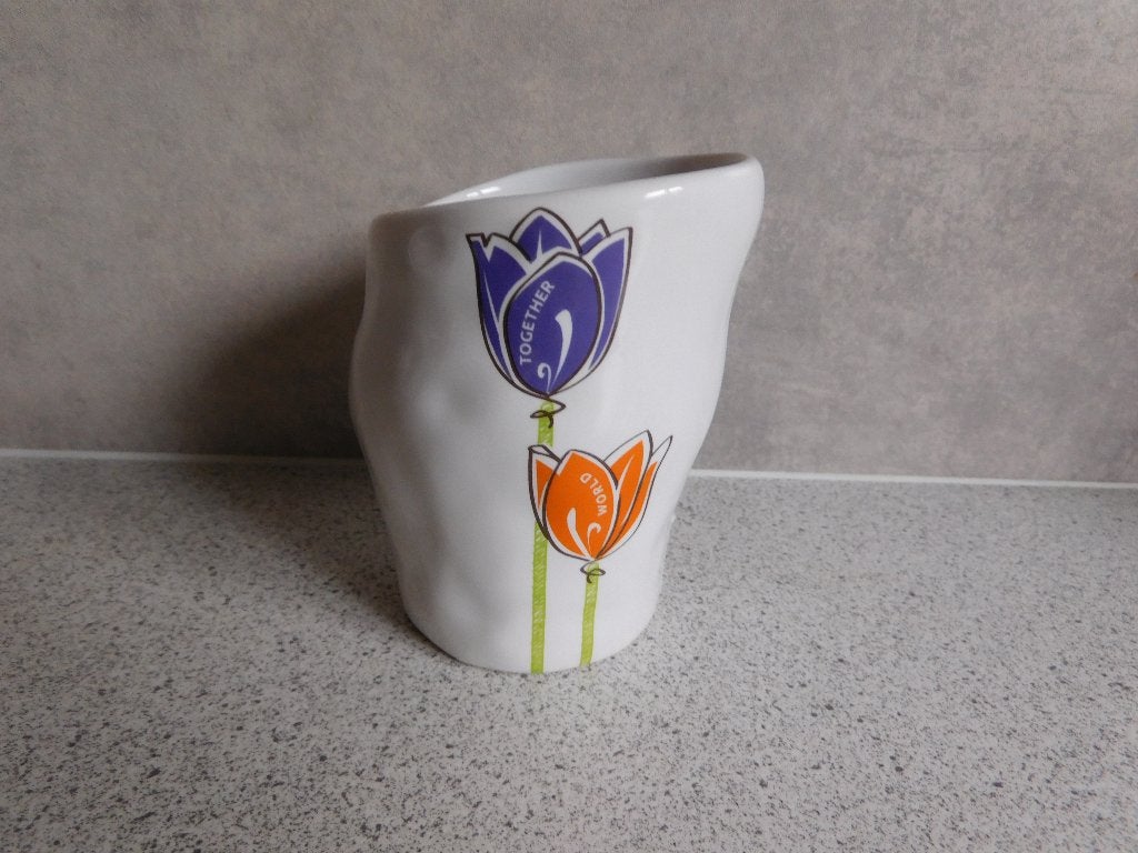 Design Mok Flowering Tulp Artihove Corrie Ammerlaan, Ophalen of Verzenden