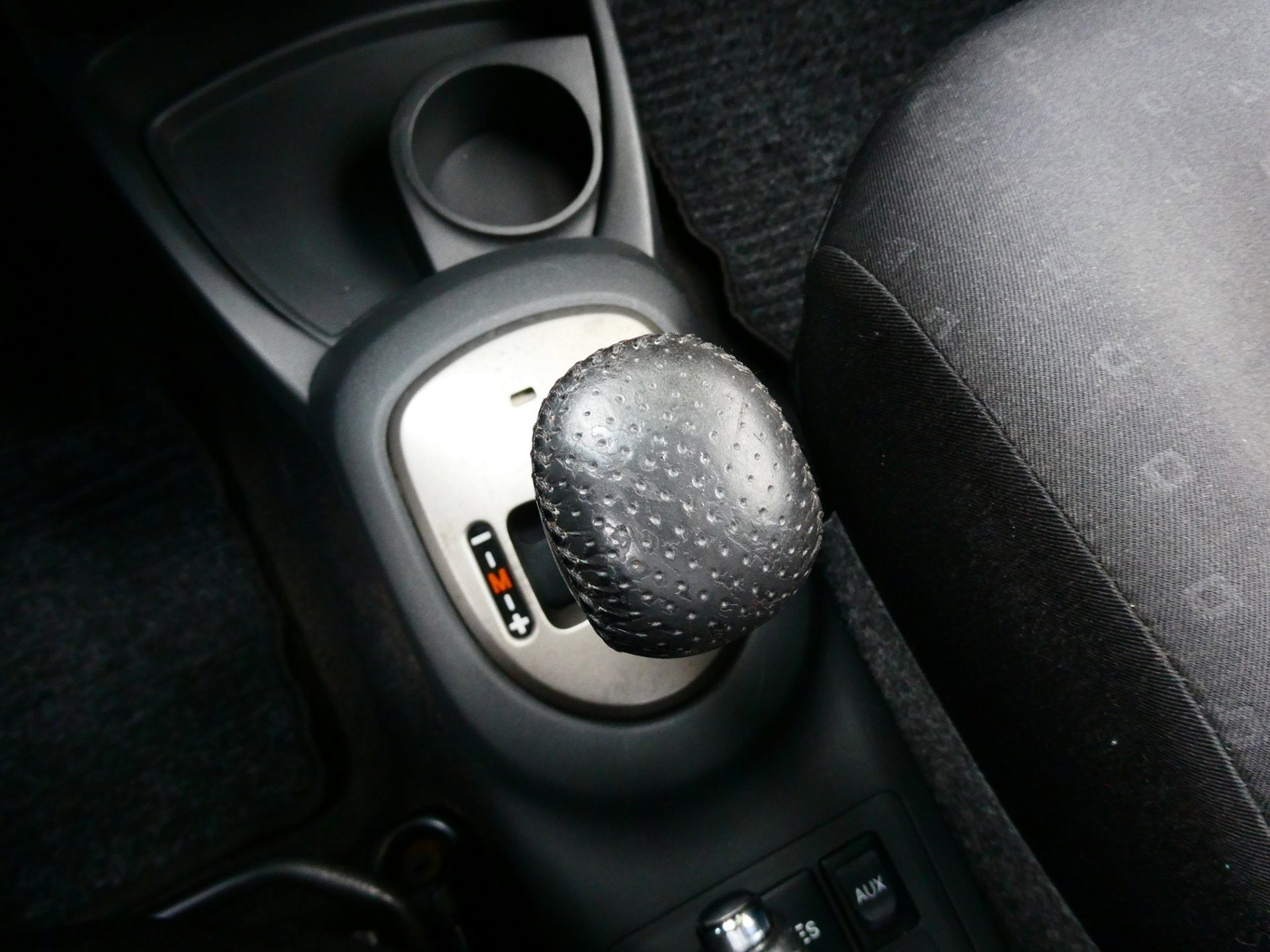 Toyota Yaris 1.3 VVTi Automaat 101pk 2e eig. Clima Navi, 750 kg, Wit, 1329 cc, Bedrijf