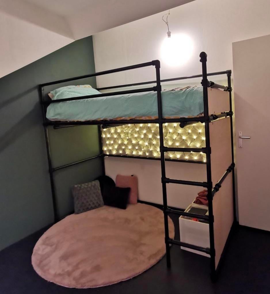 Hoogslaper Django steigerbuizen zwart kinder/tienerbed, Huis en Inrichting, Slaapkamer | Stapelbedden en Hoogslapers, Ophalen