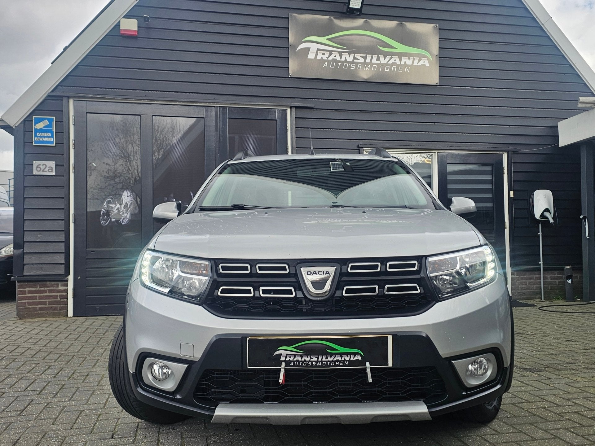 Dacia Logan MCV 1.5 dCi Stepway, Auto's, Voorwielaandrijving, Dealer onderhouden, Euro 6, 4 cilinders