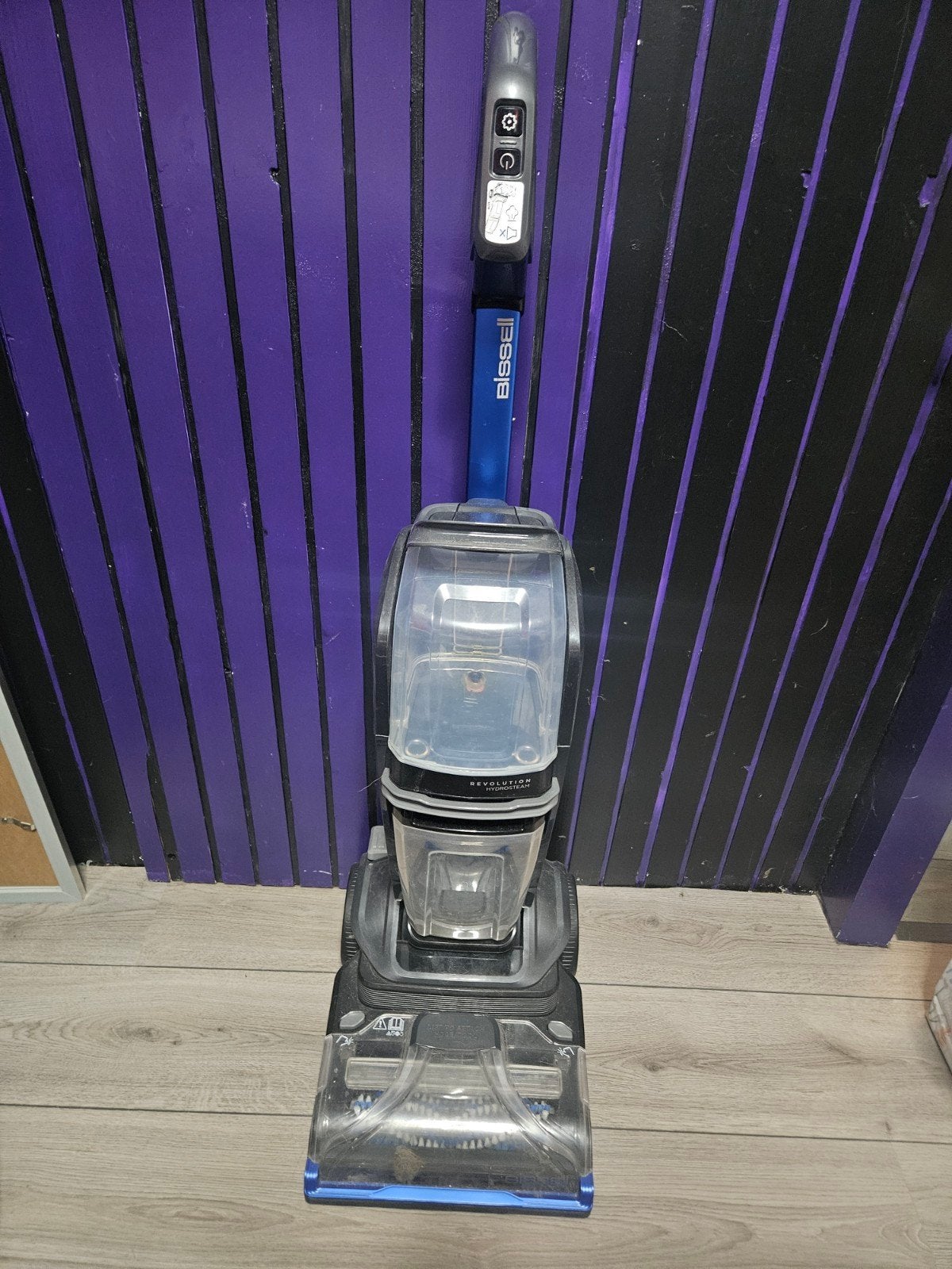 Bissell 3670n Revolution  HydroSteam tapijtreiniger + zeep, Ophalen, Zo goed als nieuw, Stoomreiniger