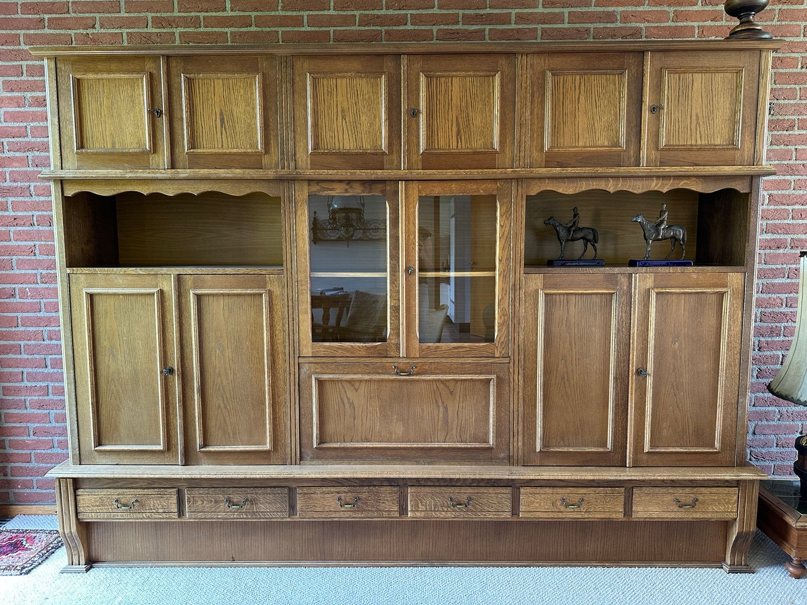 Massief eiken wandmeubel met veel opbergruimte, Huis en Inrichting, Ophalen, Gebruikt, Eikenhout, 200 cm of meer