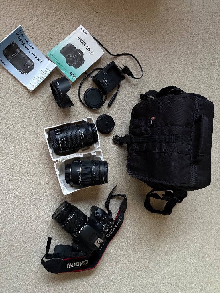 Canon EOS 600D spiegelreflex +3 lenzen + tas, complete set, Lensdop, Spiegelreflex, Canon, Ingebouwde flitser
