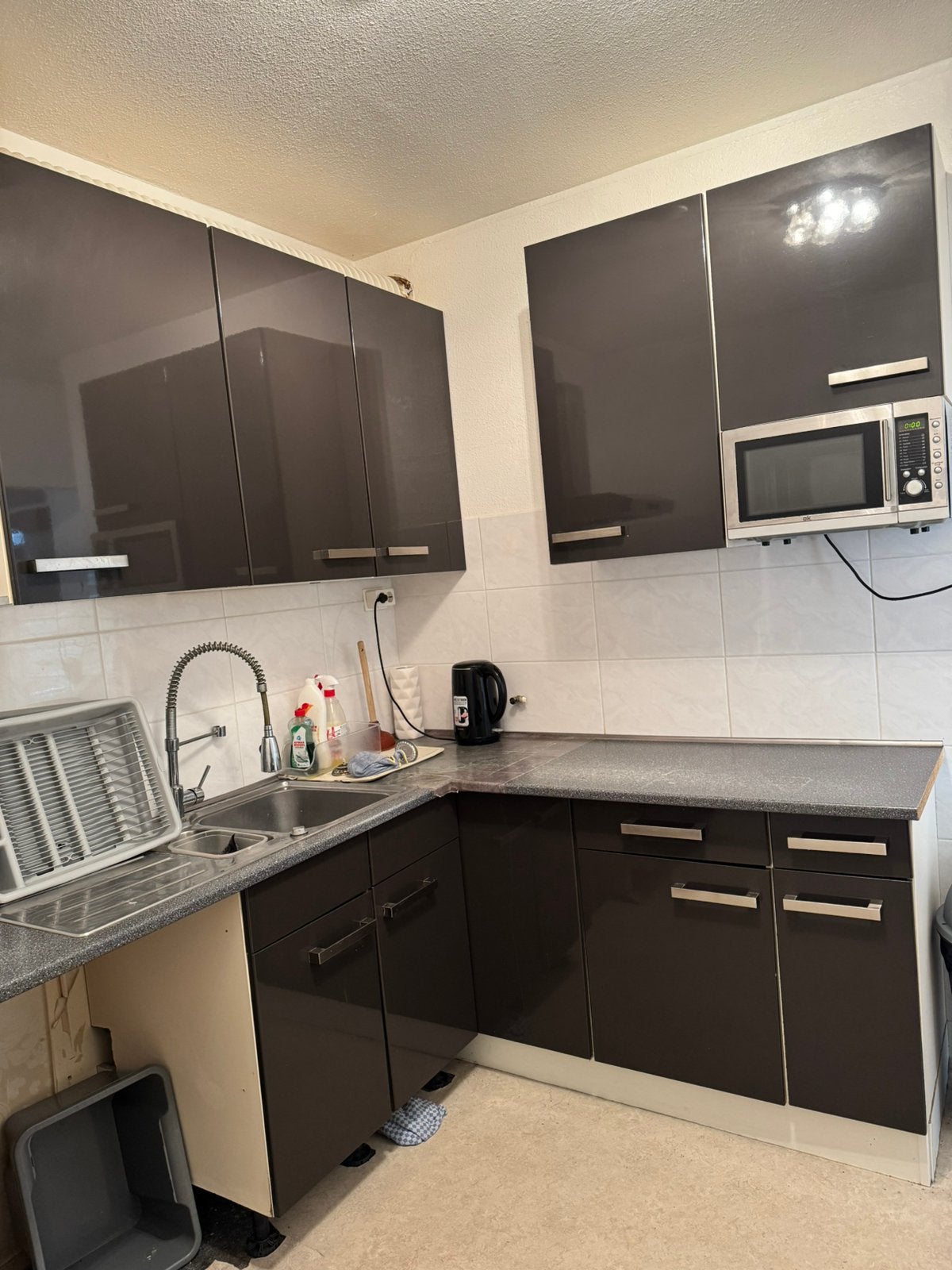 Complete keuken,(donker bruin), Ophalen, Zo goed als nieuw
