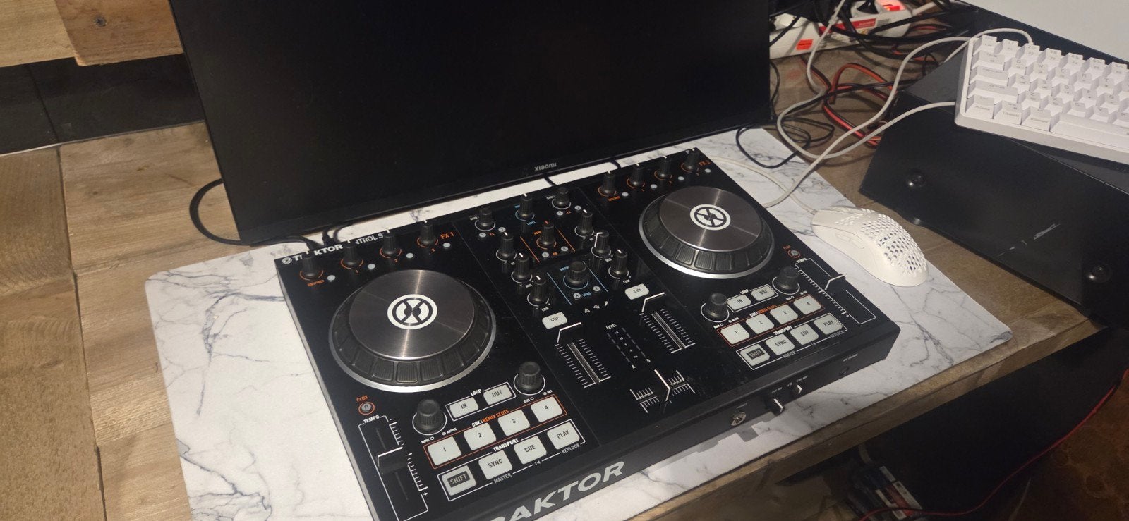 Traktor Kontrol S2 MK2 DJ Controller Mengpaneel, Muziek en Instrumenten, Dj-sets en Draaitafels, Ophalen of Verzenden, Gebruikt