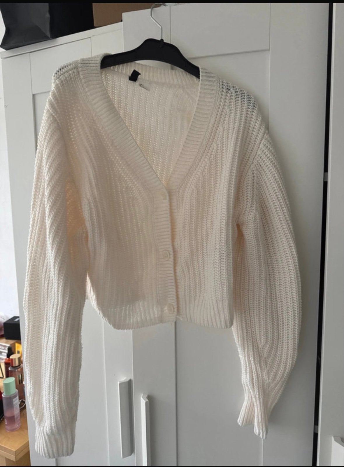 Crèmekleurig gebreid vest met knopen, Ophalen of Verzenden, Zo goed als nieuw, Maat 38/40 (M), Beige