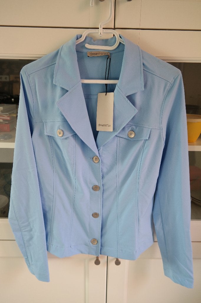 dreamstar jasje, travelstof, maat s, lichtblauw, NIEUW, Kleding | Dames, Dreamstar, Blauw, Nieuw, Ophalen of Verzenden
