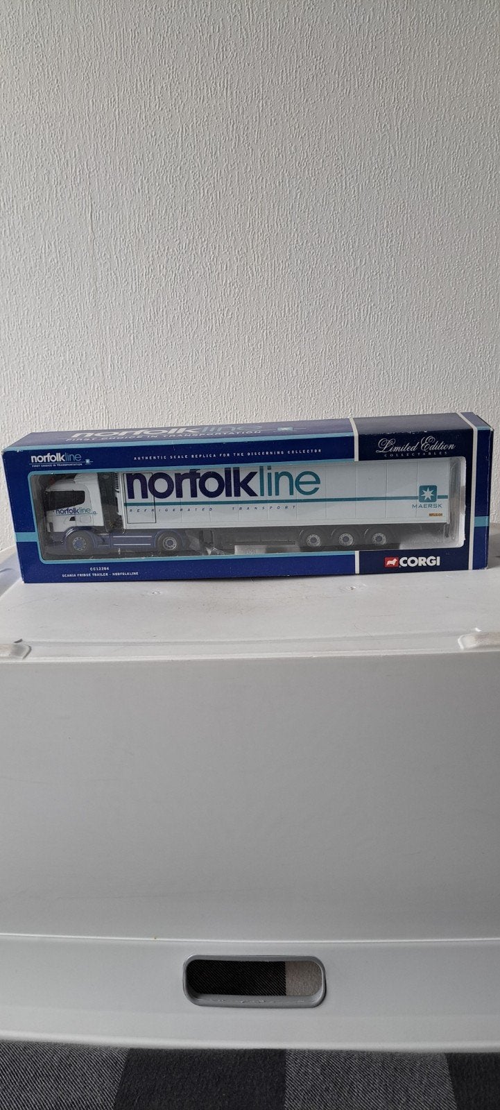 Corgi Norfolkline Scania Fridge Trailer Limited Edition, Overige merken, 1:32 tot 1:50, Nieuw, Ophalen of Verzenden