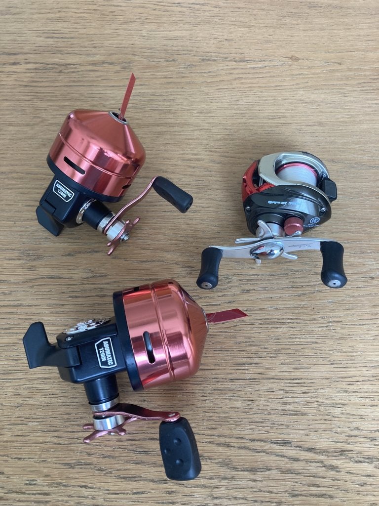 Te Koop 3 REEL MOLENS 2 x nieuw 1 x zo goed als nieuw, Ophalen of Verzenden, Zo goed als nieuw, Molen