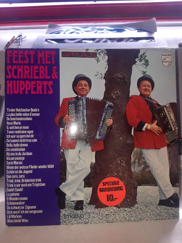 Feest met Schriebl & Hupperts (Z213-74), Ophalen of Verzenden, Zo goed als nieuw, Overige formaten