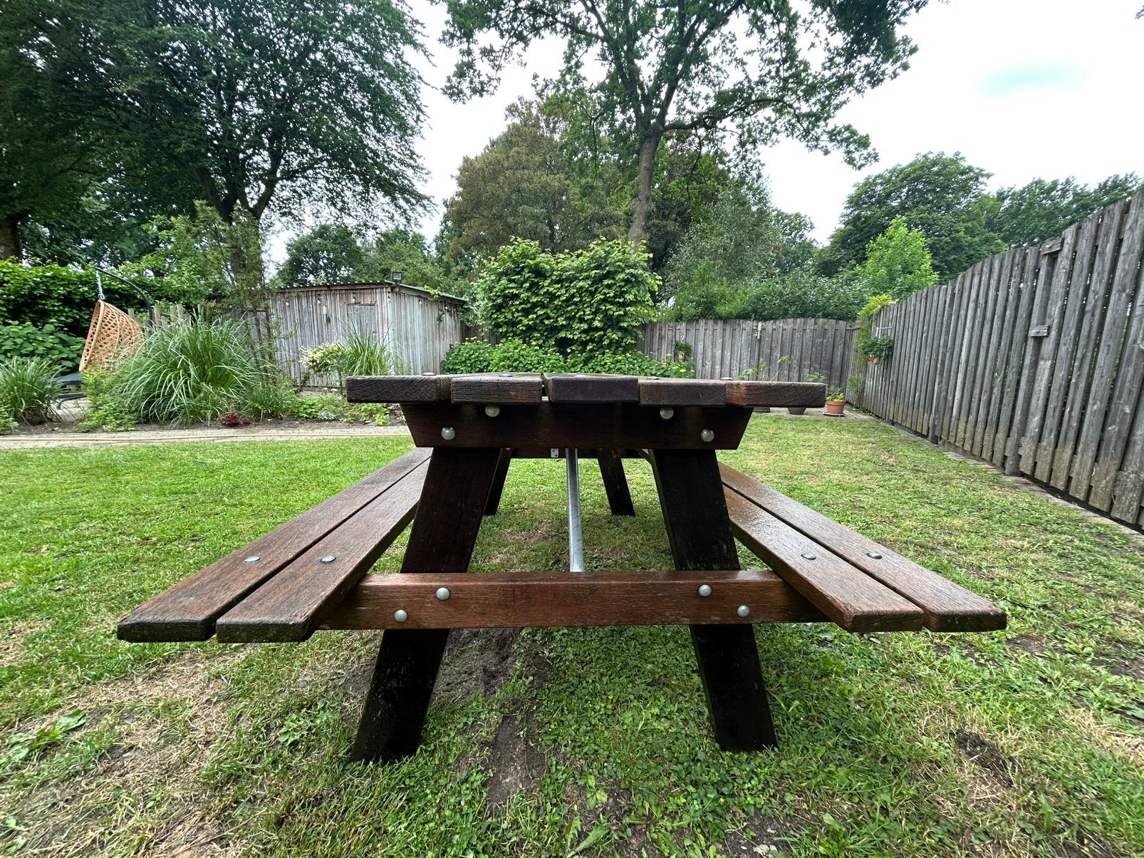 Mooie hard houte picknicktafel, Ophalen, Zo goed als nieuw, Rechthoekig, Hout