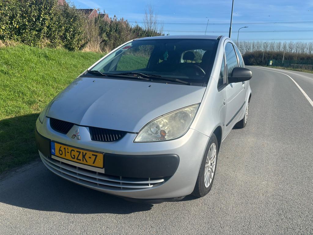 Mitsubishi Colt Mitsubishi Colt 1.1 Silverline | 2008 | 104., Auto's, Voorwielaandrijving, Stof, Gebruikt, Origineel Nederlands