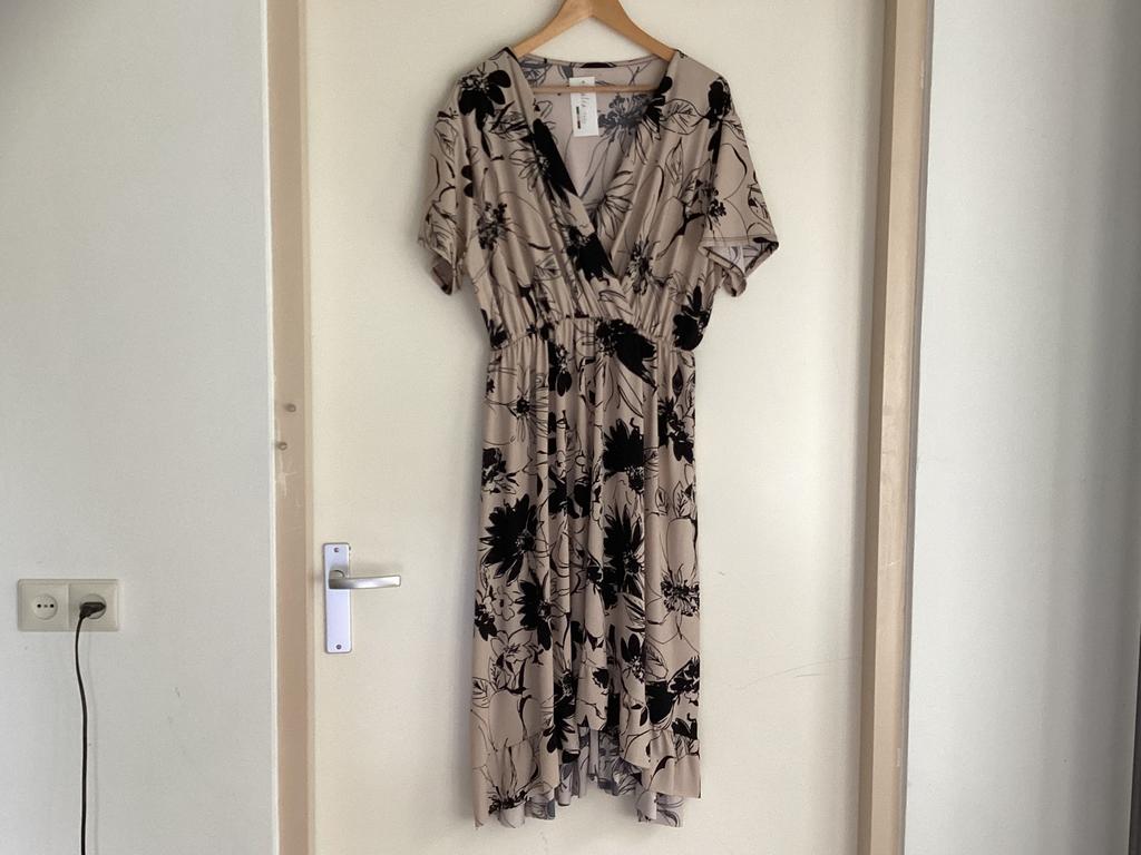 Italia Moda Jurk Maat 44/46 - Viscose/Polyester/Elastan, Ophalen of Verzenden, Nieuw, Beige, Jurk