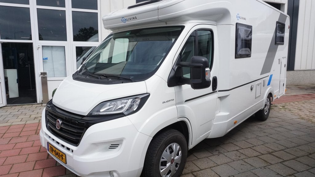 Caravans And Camping Sun