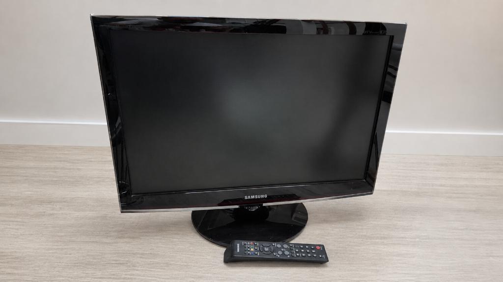 Samsung SyncMaster T240 Monitor, Computers en Software, Monitoren, Ophalen, Gebruikt, Full HD, VGA