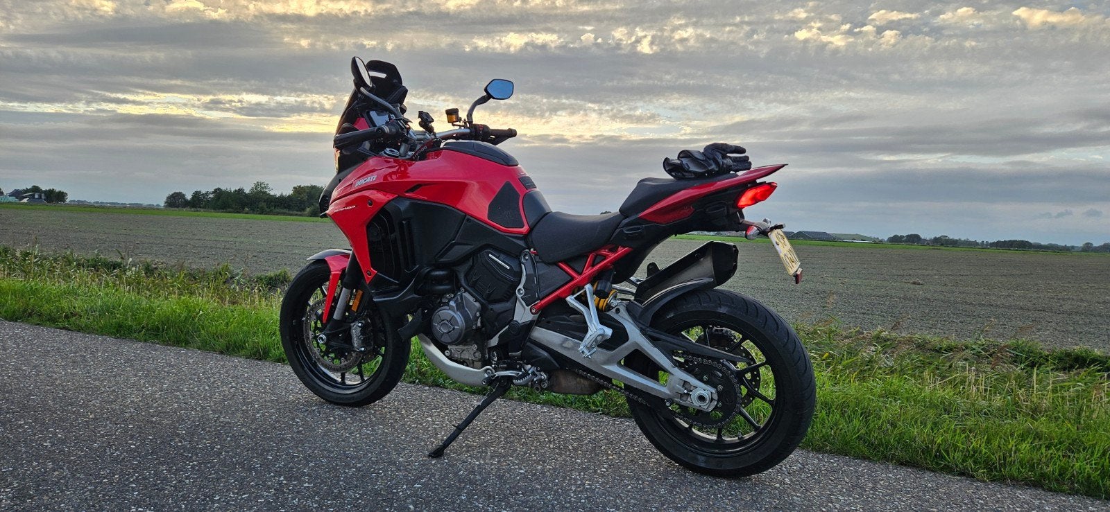 Ducati Multistrada V4, Motoren, 4 cilinders, Particulier, Meer dan 35 kW, Toermotor