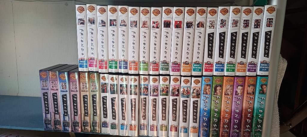 Friends jaargang 1 t/m 7 VHS, Vanaf 12 jaar, Ophalen of Verzenden, Zo goed als nieuw, Komedie