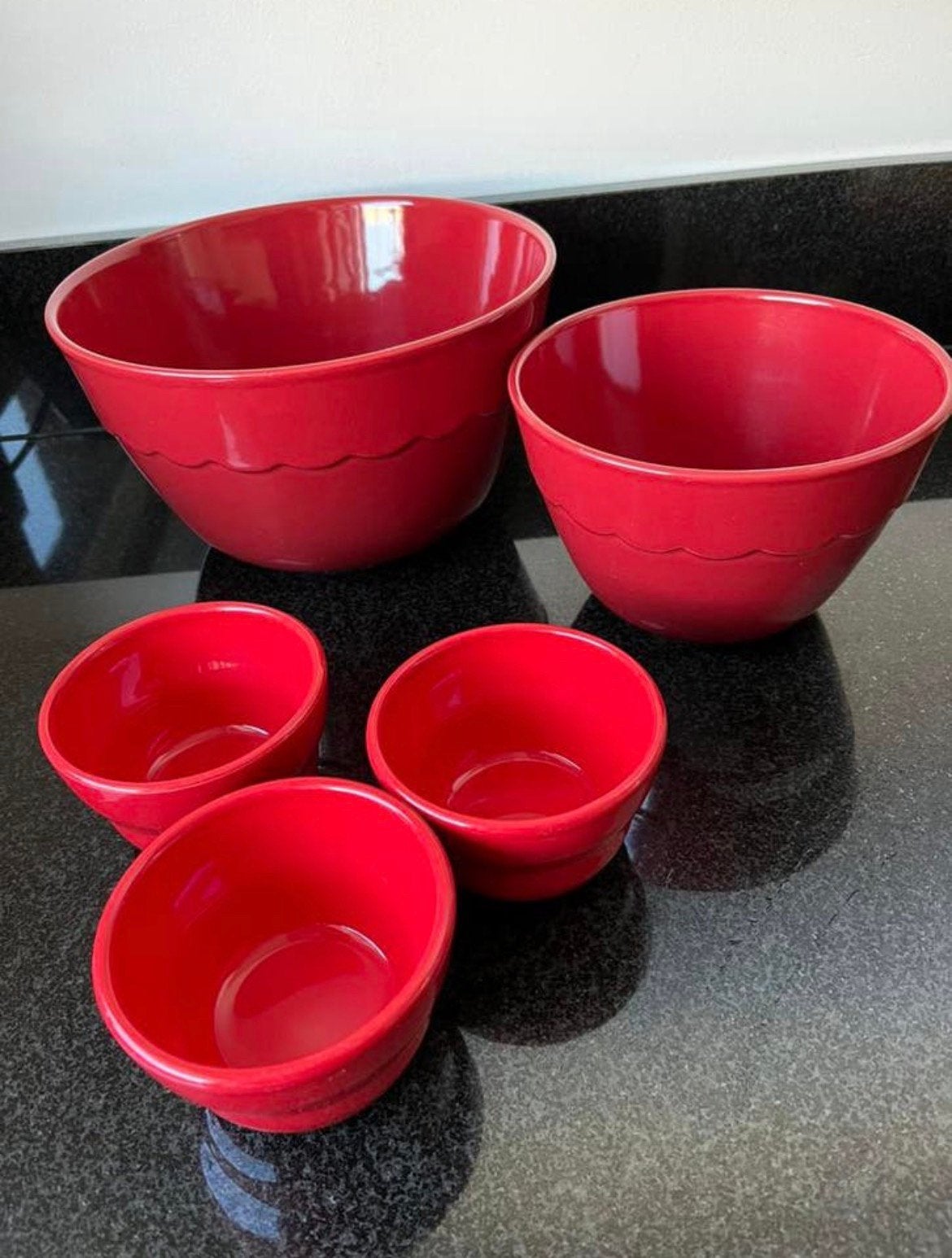Set Crate en Barrel rode kommen, Ophalen, Kom(men), Overige stijlen, Glas