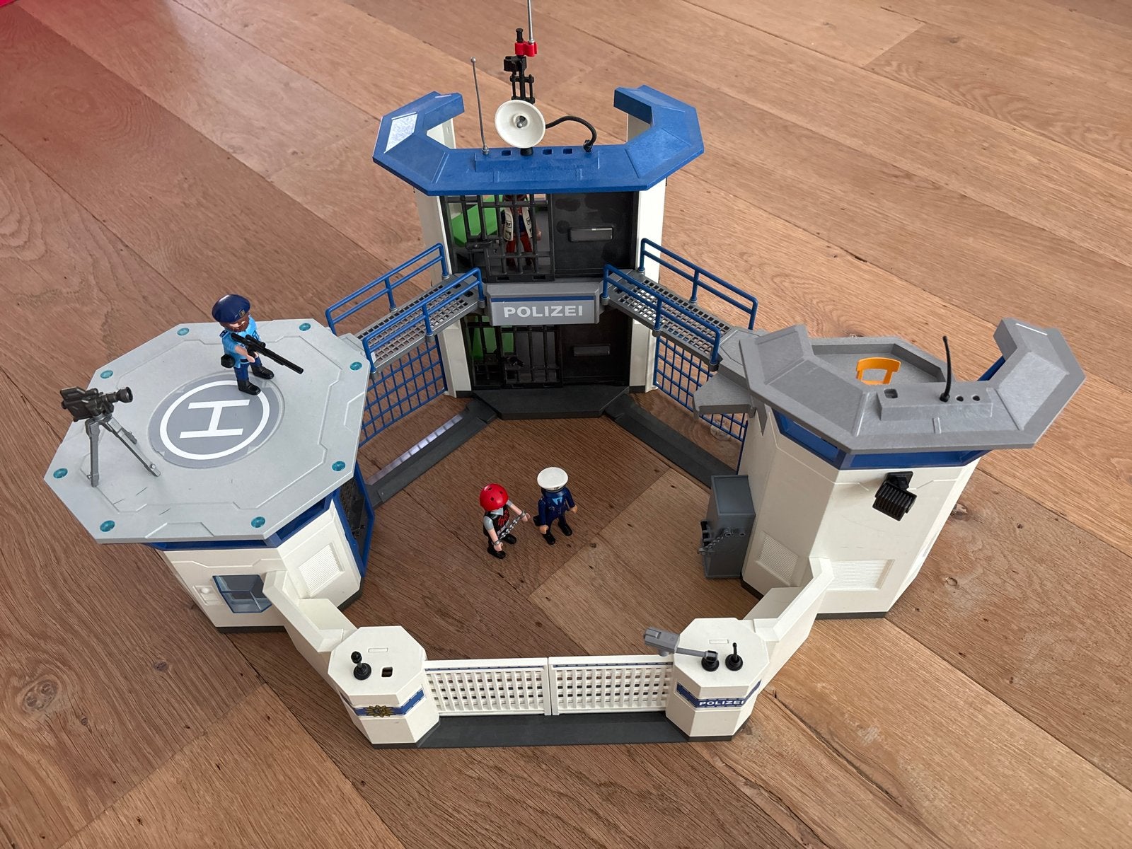 Playmobil Politiebureau met Figuren en Accessoires, Gebruikt, Gebouw, Complete set, Ophalen of Verzenden