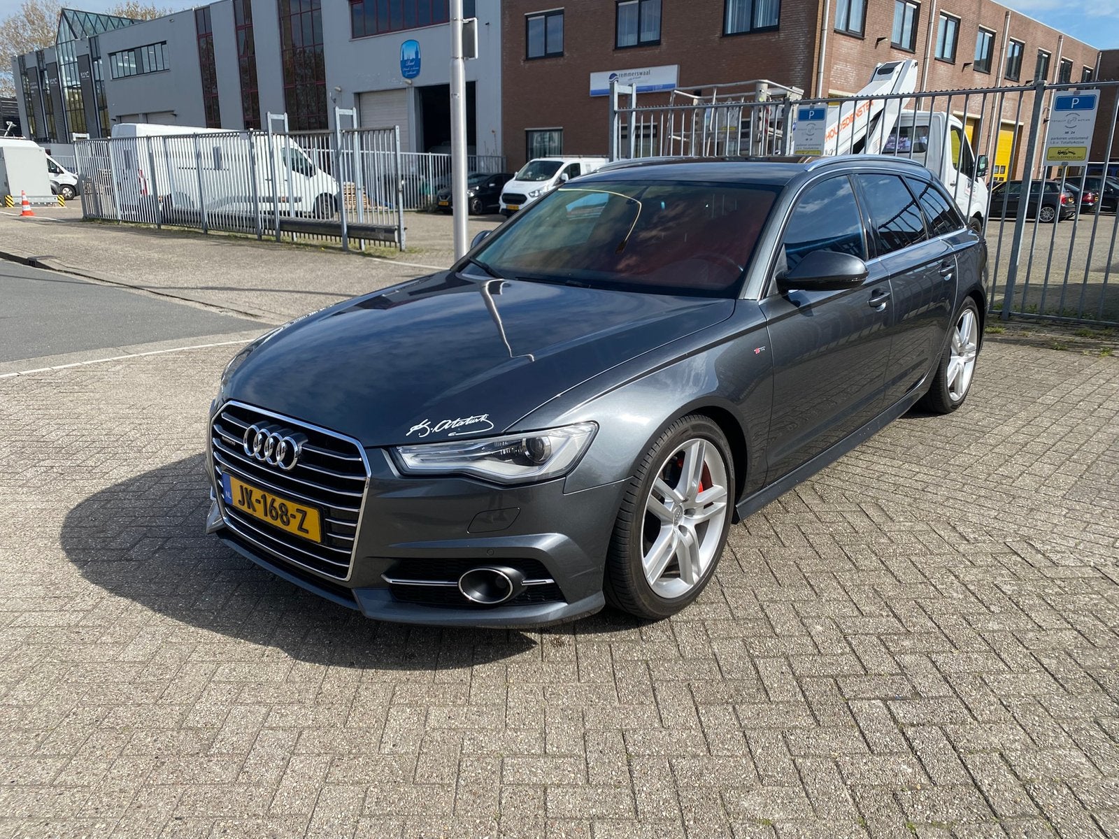 Audi A6 3.0 TDI 218pk Avant Quattro Adrenalin Sport, Auto's, Audi, Automaat, 2000 kg, Diesel, 1805 kg