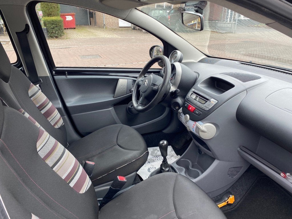 Citroen C1 1.0-12V AMBIANCE 5-DEURS / AIRCO / ELEK. RAMEN /, Voorwielaandrijving, Euro 5, Gebruikt, 4 stoelen