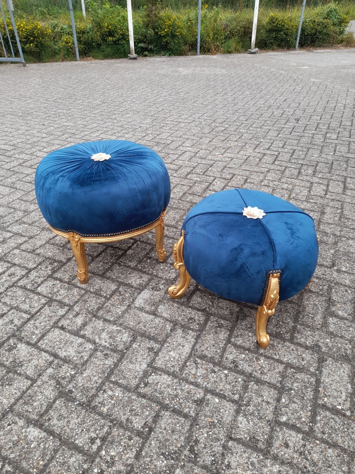 Mooie barok poefen, Ophalen, Zo goed als nieuw, Rechthoekig
