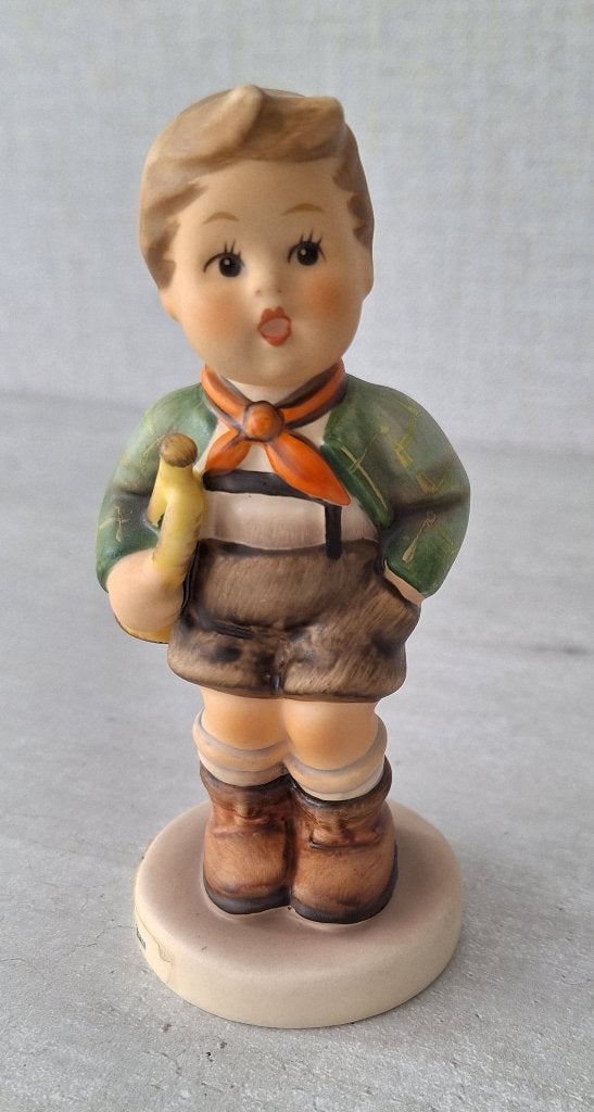 TE KOOP! Hummel "Trumpet Boy" Nr. 97! Nog als NIEUW!, Ophalen of Verzenden, Zo goed als nieuw, Hummel